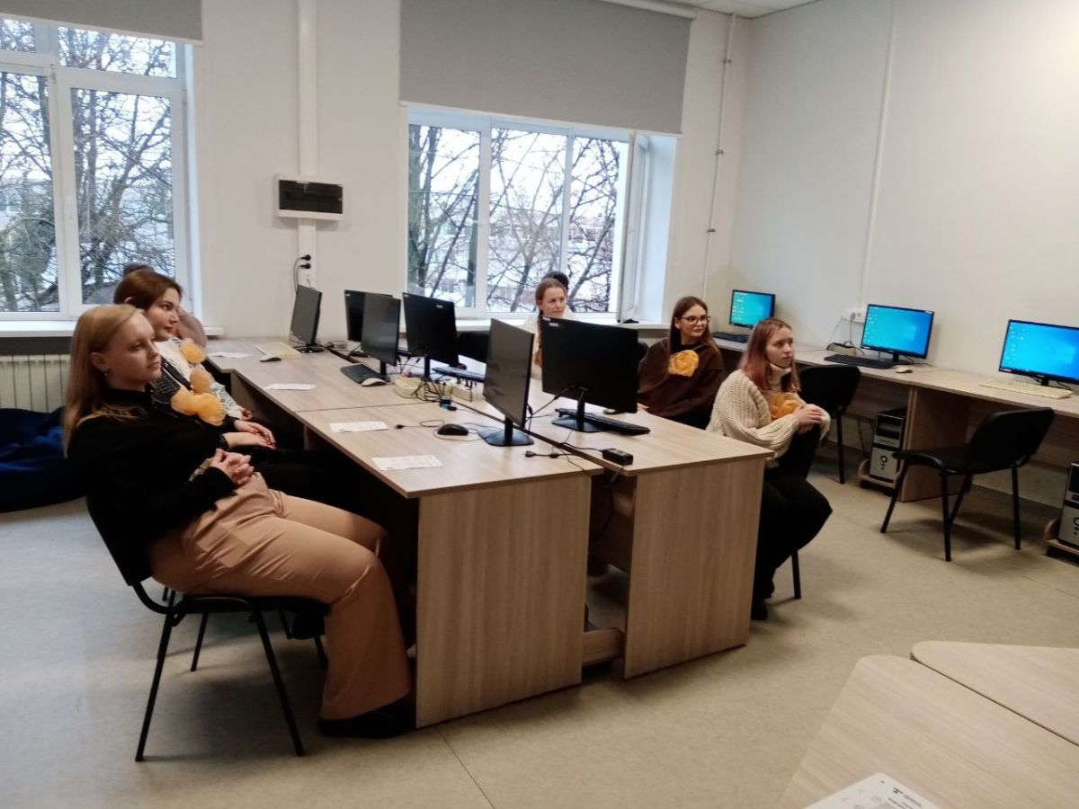 Старшеклассники седьмой школы побывали на слете психолого-педагогических классов региона