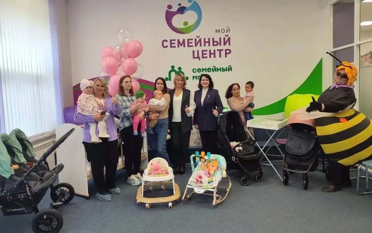Современный формат оказания услуг семьям с детьми должен быть доступен жителям в каждом районе Тульской области Современный формат оказания услуг семьям с детьми должен быть доступен жителям в каждом районе Тульской области