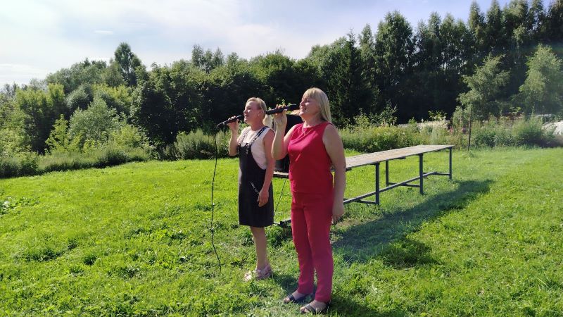 В Самочёвке вспоминали мелодии из советских фильмов В Самочёвке вспоминали мелодии из советских фильмов