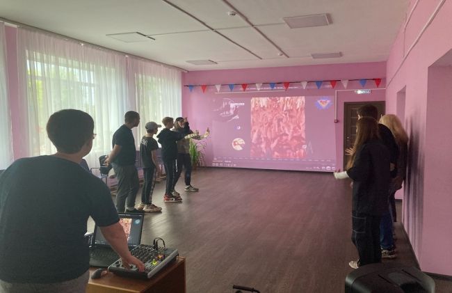 День молодежи в Кузнецовском Доме культуры отпраздновали интерактивной дискотекой