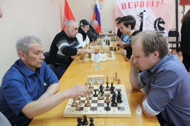 Киреевских пенсионеров приглашают на занятия по шахматам