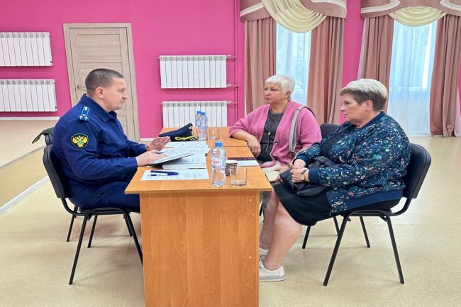 В городе Болохово состоялся личный приём граждан, который провел прокурор района