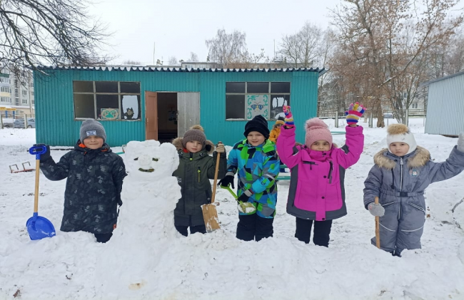 В детском саду «Алёнушка» отметили Всемирный день Снеговика
