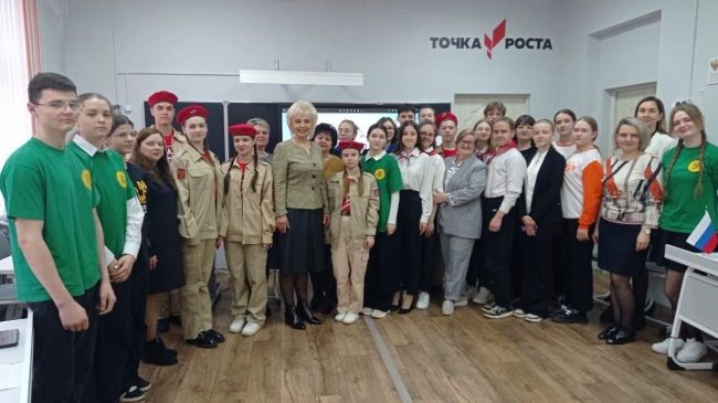 Инна Калугина встретилась со школьным активом города Липки