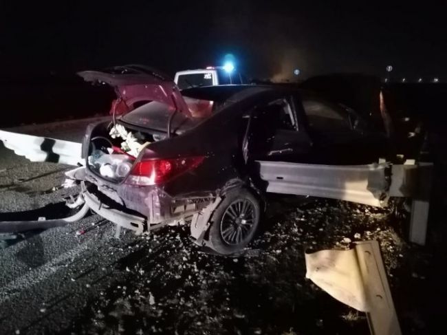 Подробности аварии в Тульской области - машина протаранила барьерное ограждение