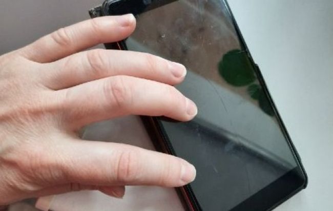 В Киреевске полицейские раскрыли кражу смартфона