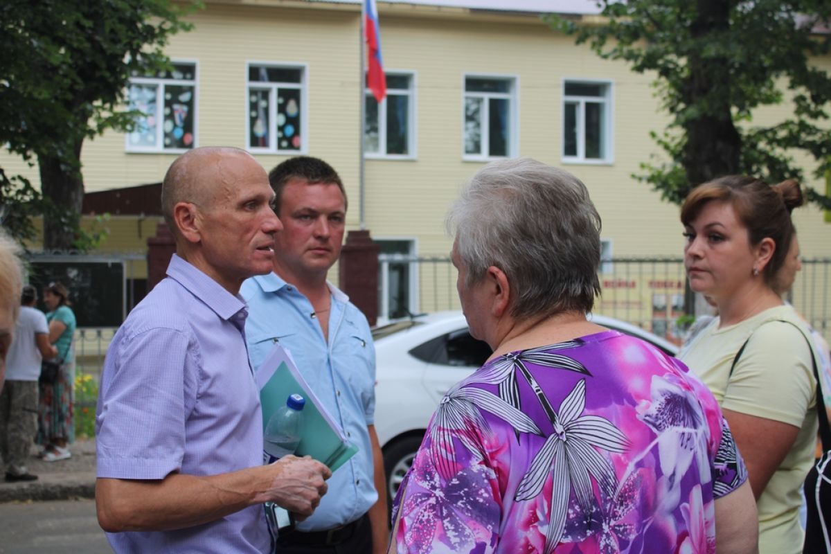 Владислав Галкин встретился с жителями Липок