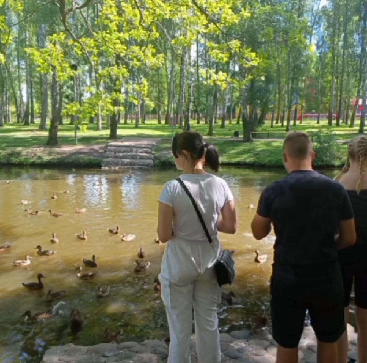 Воспитанники Киреевского социально-реабилитационного центра побывали в Новомосковском парке