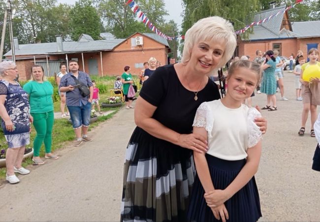 Инна Калугина поздравила девчонок и мальчишек с Днем защиты детей