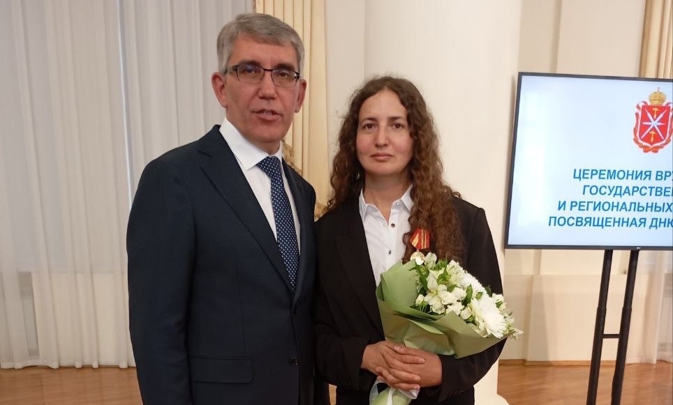 Жительнице Киреевского района вручили заслуженную награду