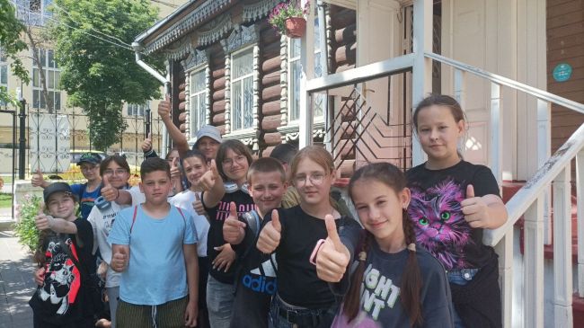 14 день Бородинского пришкольного лагеря встретил воспитанников солнечной мирной погодой