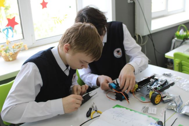 В Болоховской школе набирает темп реализация национального проекта «Образование»