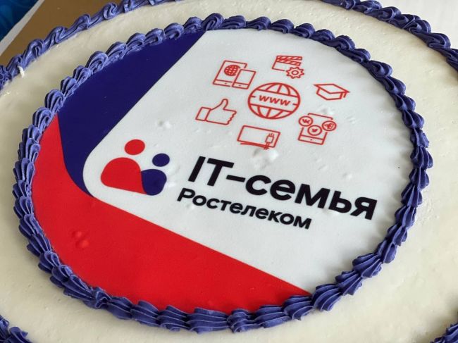 В Болоховском «IT-кубе» 21 семейная команда успешно завершила образовательный проект «IT-семья»
