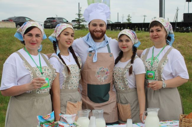 В Дедилово проходит большой семейный праздник, посвящённый молоку