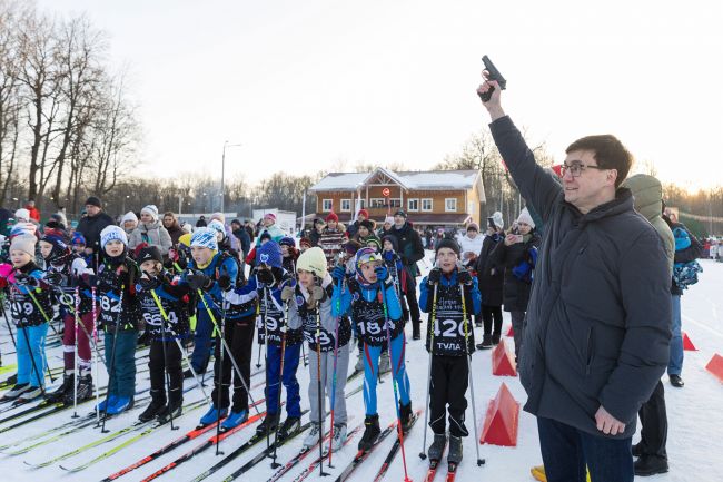 Более 700 спортсменов стартовали в «Ночной лыжной гонке» памяти Вячеслава Веденина