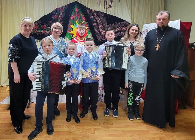 В Липковском Доме детского творчества прошел концерт, посвященный Масленичной неделе