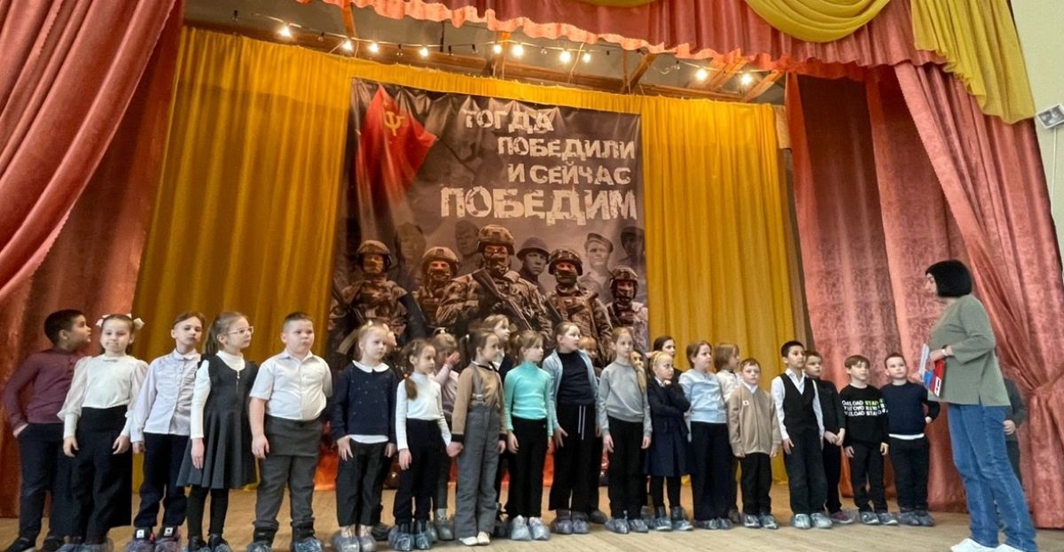 Юные липковчане посетили мастер-класс по сценическому движению на большой сцене