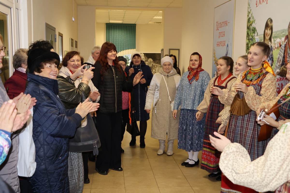 «Мир в руках семьи»