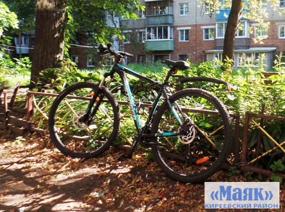В Бородинском из подъезда дома украли велосипед В Бородинском из подъезда дома украли велосипед
