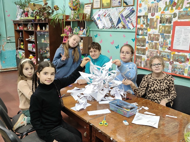 В Бородинском доме культуры знают, как создать новогоднее настроение В Бородинском доме культуры знают, как создать новогоднее настроение