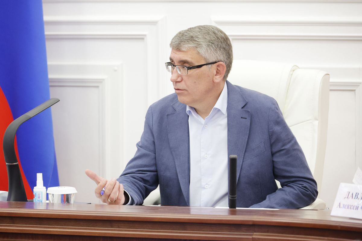 Дмитрий Миляев рассмотрел обращения граждан