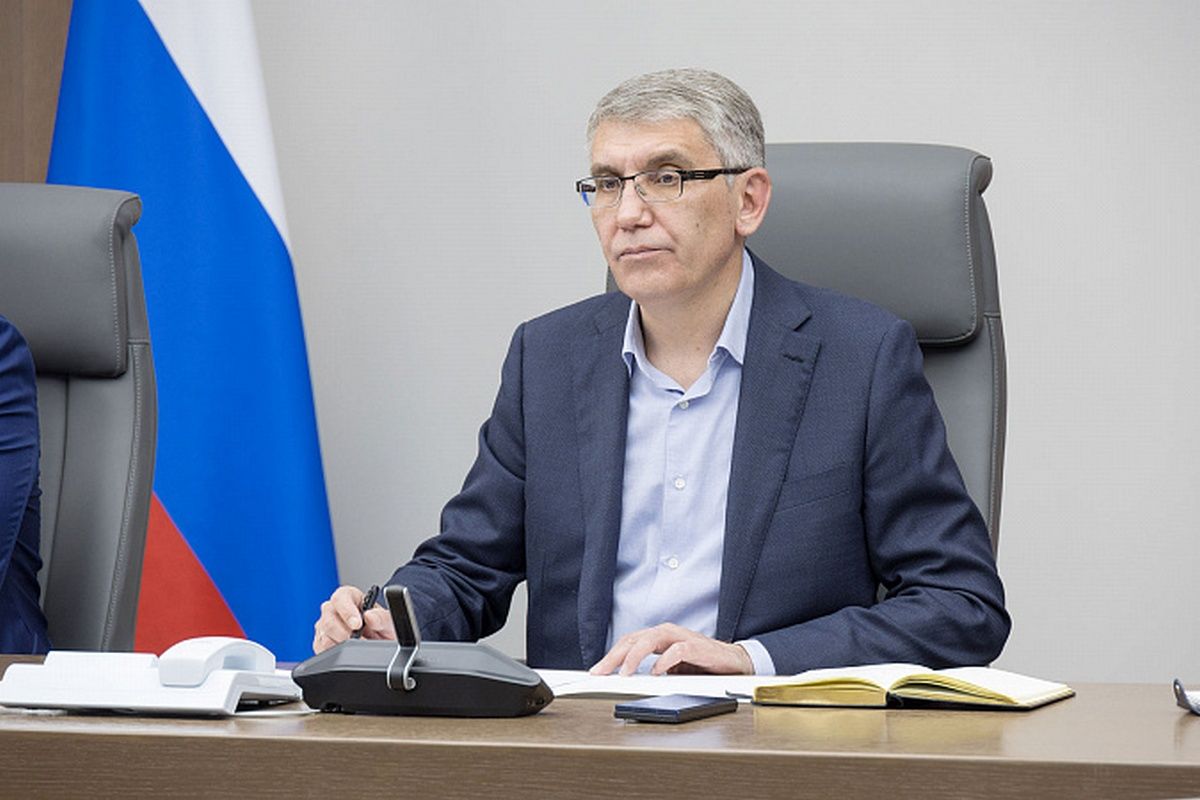 Более двух суток продолжался массированный налет вражеских беспилотников Более двух суток продолжался массированный налет вражеских беспилотников