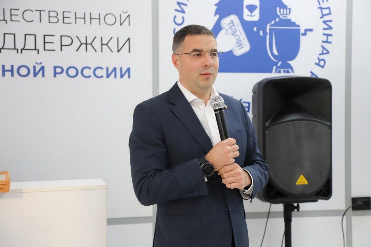 Алексей Эрк: «Мы все сплотились ради помощи нашим бойцам» Алексей Эрк: «Мы все сплотились ради помощи нашим бойцам»