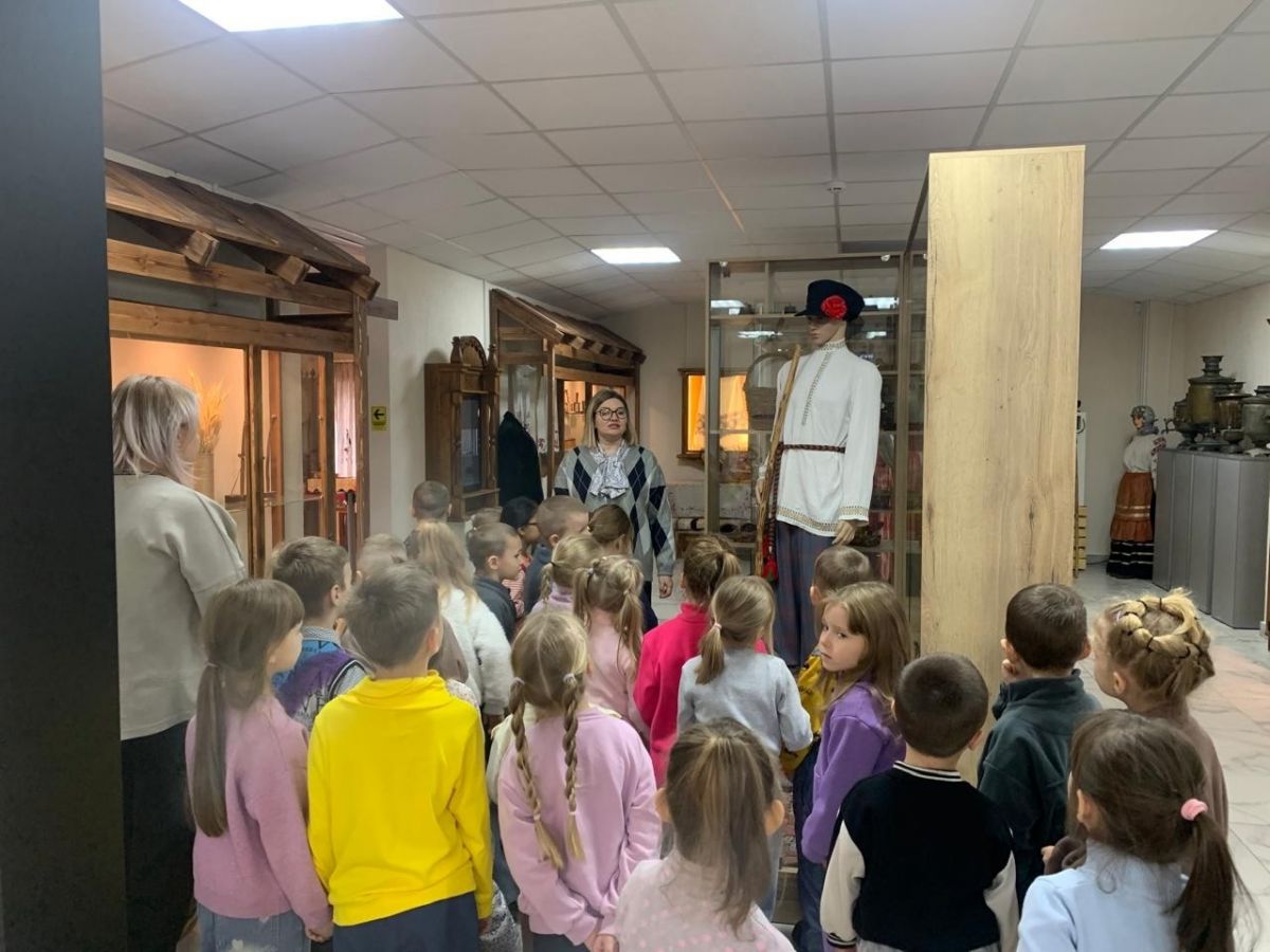 Киреевские дошкольники познакомились с экспонатами краеведческого музея Киреевские дошкольники познакомились с экспонатами краеведческого музея