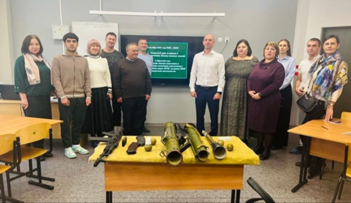 В Киреевском центре образования № 2 прошёл урок для педагогов В Киреевском центре образования № 2 прошёл урок для педагогов