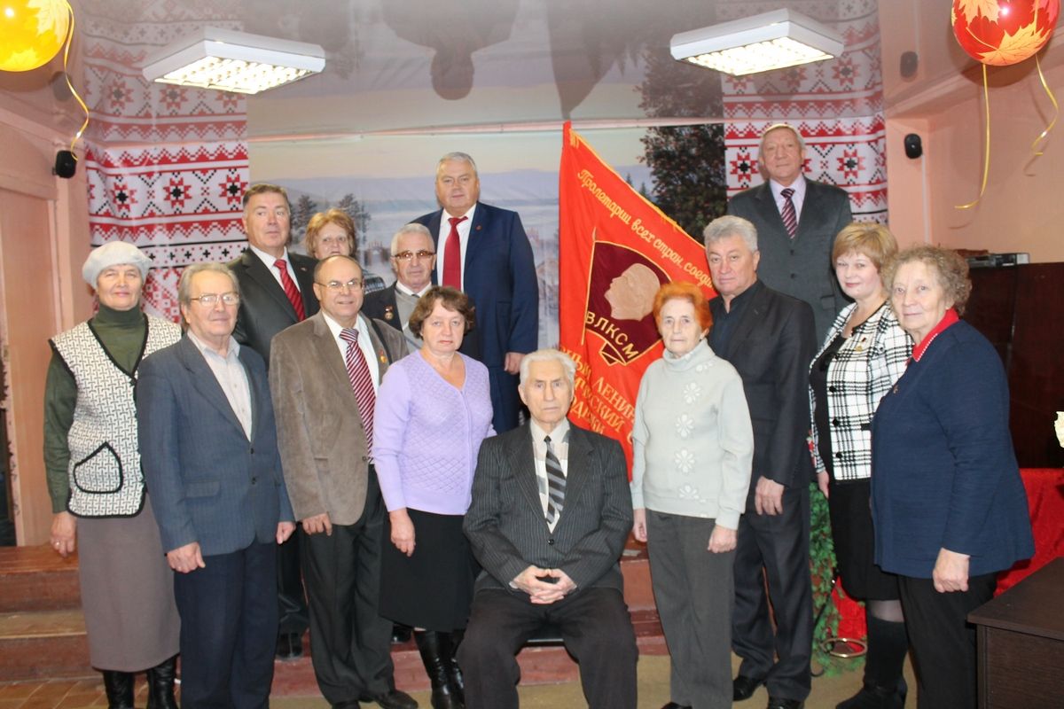 Сегодня комсомолу исполняется 107 лет! Сегодня комсомолу исполняется 107 лет!