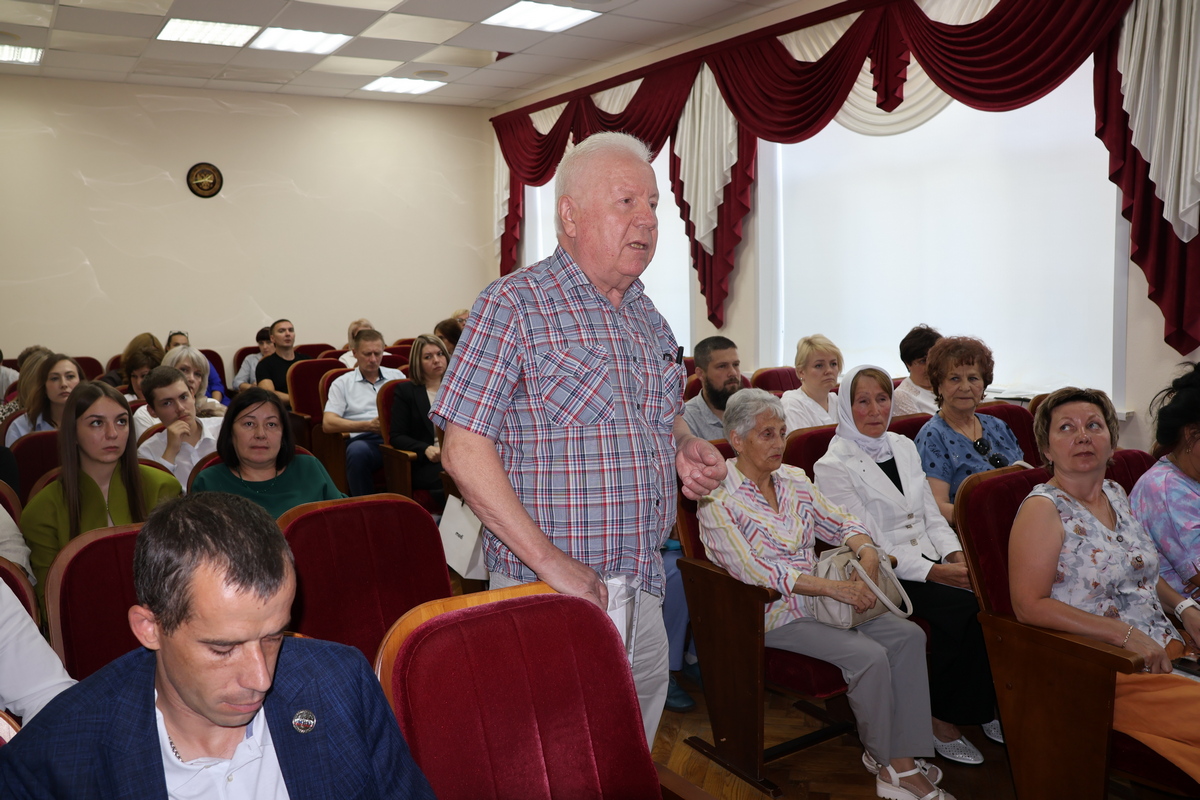 Киреевчане внесли свои предложения в проект будущего благоустройства Мемориального сквера на улице Зелёной