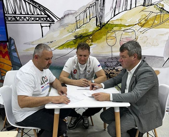 Туляки и крымчане договорились объединить усилия для развития технических видов спорта