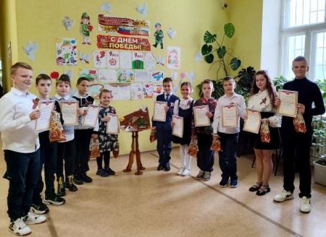 В Киреевском районном суде подведены итоги выставки детского творчества «Память поколений»