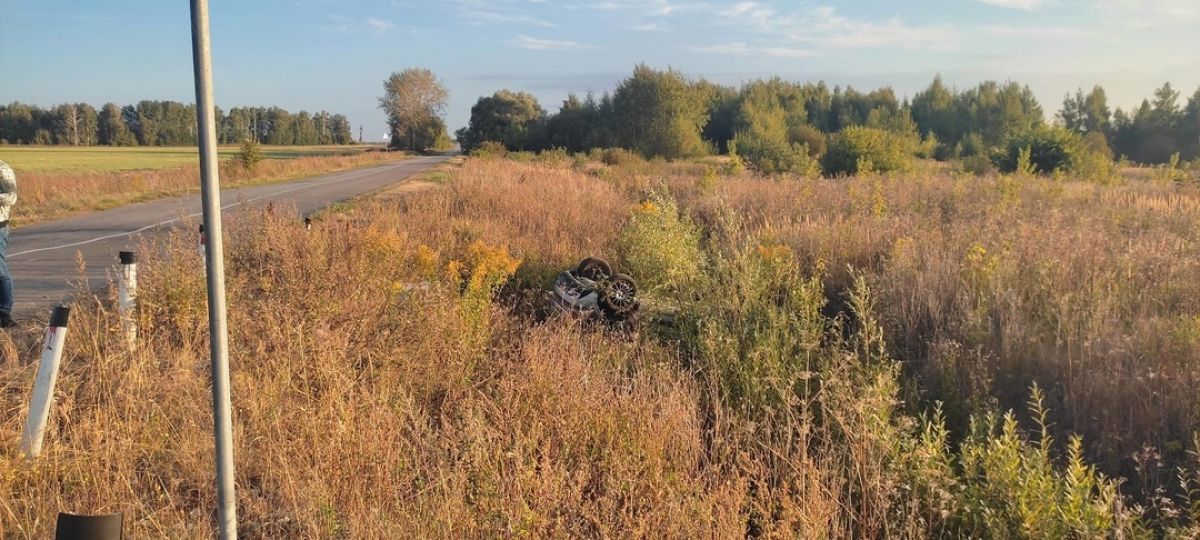 Под Медвенкой автоледи вылетела в кювет