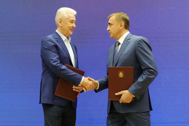ПМЭФ-2023: Алексей Дюмин подписал соглашение с Сергеем Собяниным по развитию отрасли беспилотников