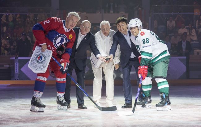 В Туле прошёл товарищеский матч между командами «Легенды хоккея» и «Полипласт»
