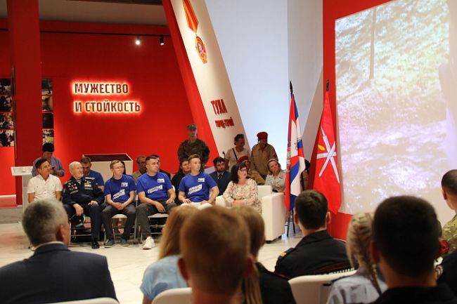 В Туле открылась выставка о жизни на Донбассе