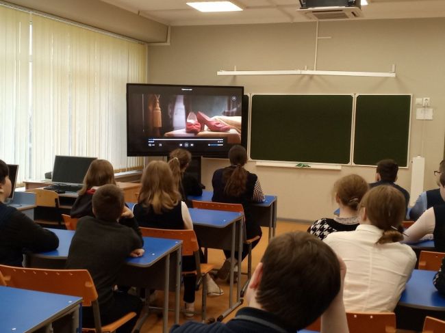 Киреевские старшеклассники посмотрели киноальманах «Свидетели»