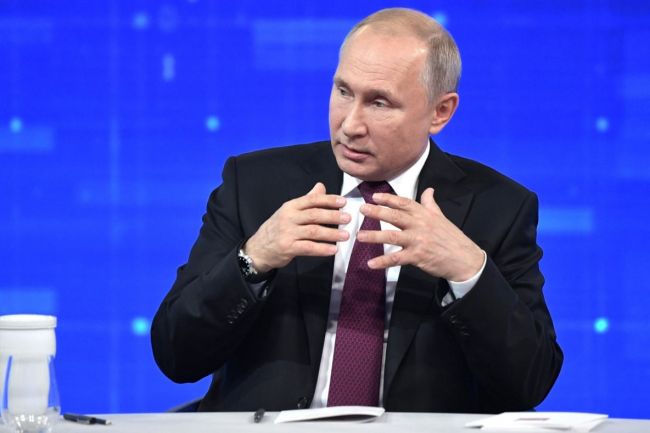 В этом году Большую пресс-конференцию президента Владимира Путина объединят с «Прямой линией»