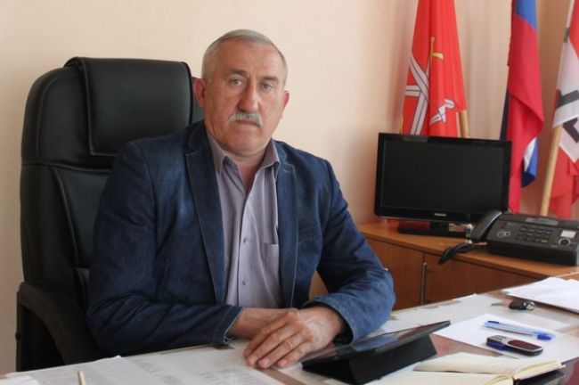 Глава администрации Геннадий Калина поздравил с Днём местного самоуправления