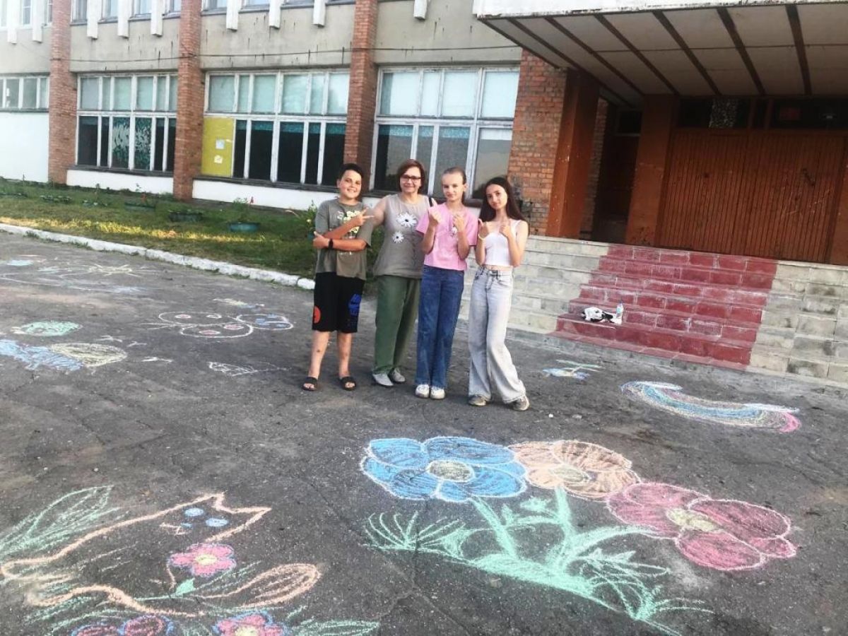 Конкурс «Рисунок на асфальте» для детей прошёл в Михайловском СДК