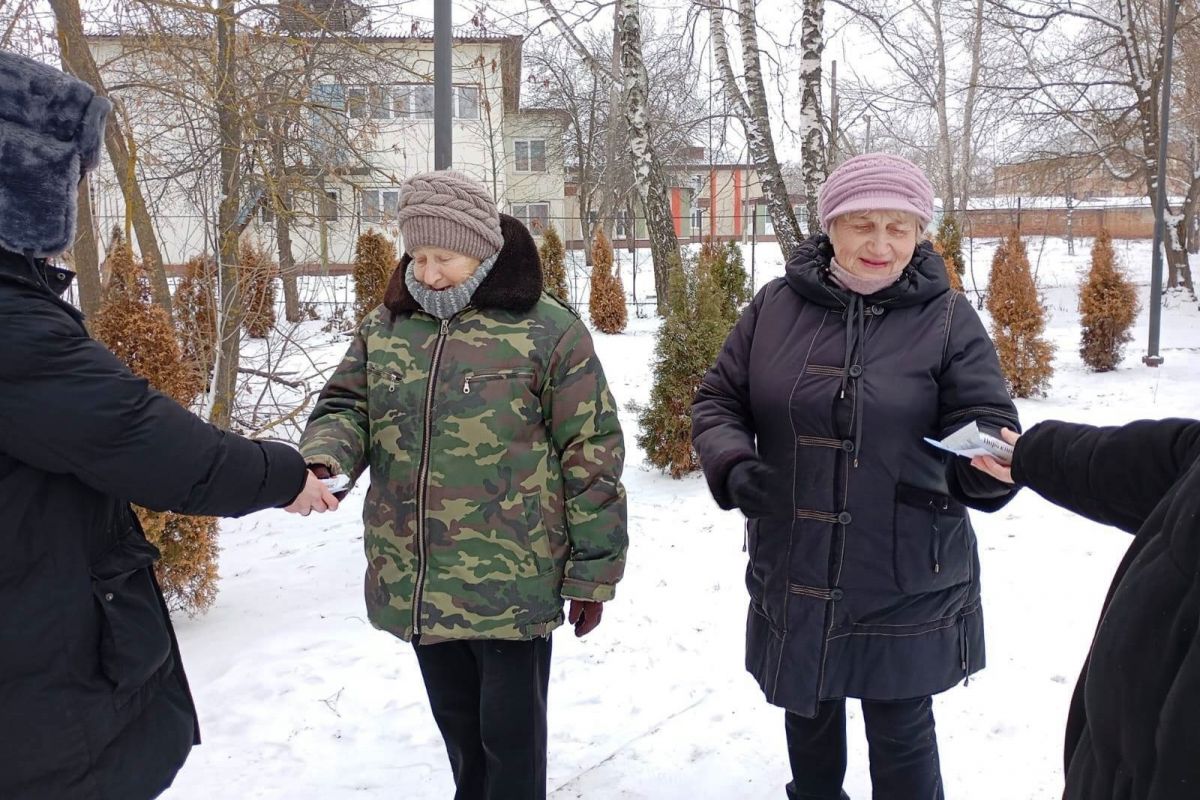 В Куркинском районе прошла акция «Подари улыбку миру»