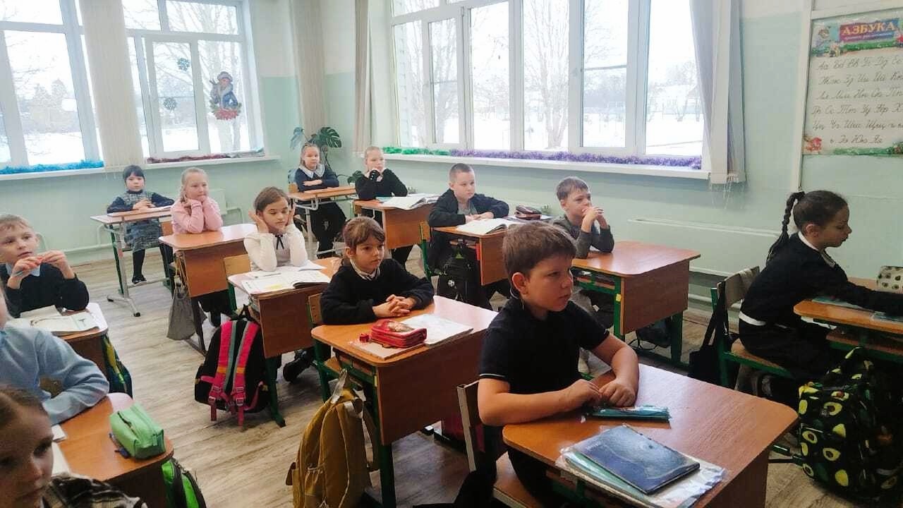 Волшебство чтения: в Самарской школе прошла акция «Читаем вместе» Волшебство чтения: в Самарской школе прошла акция «Читаем вместе»