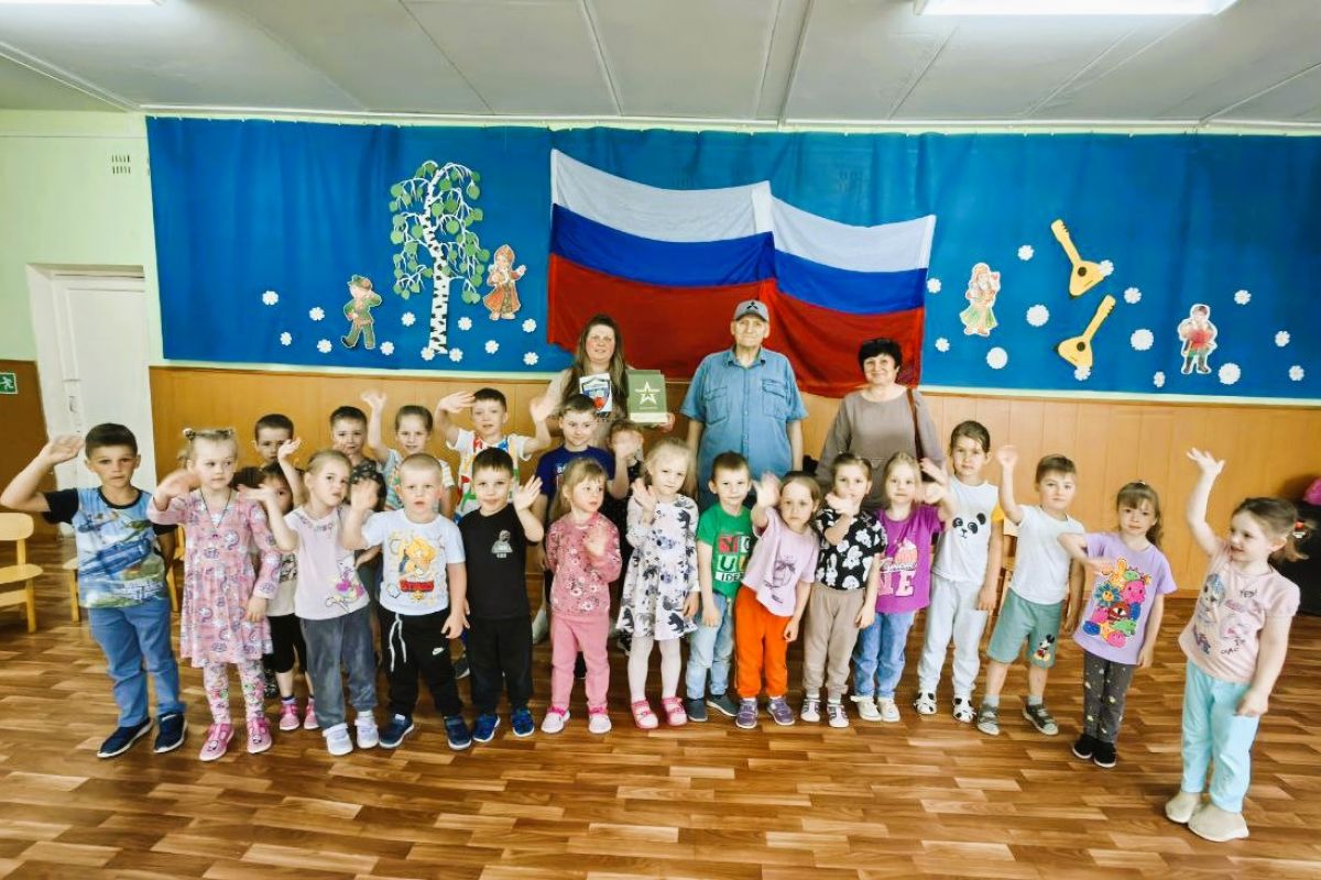 «Спасибо вам, защитники!»