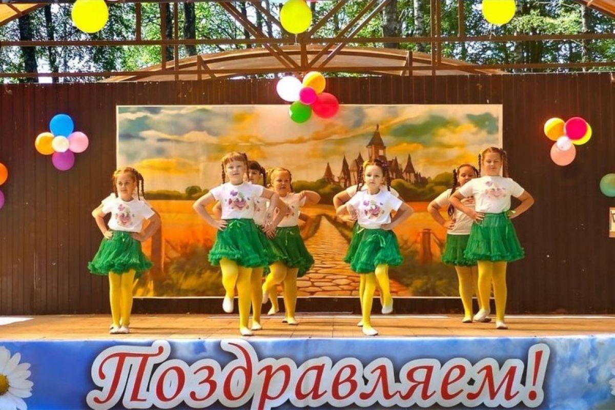 Когда танцуют сердца: «Феникс» и «Колибри» зажгли сцену Когда танцуют сердца: «Феникс» и «Колибри» зажгли сцену
