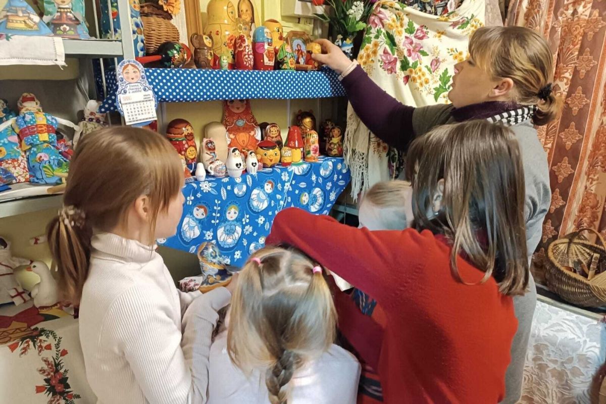 «Любимая матрёшка» в Куркинской библиотеке