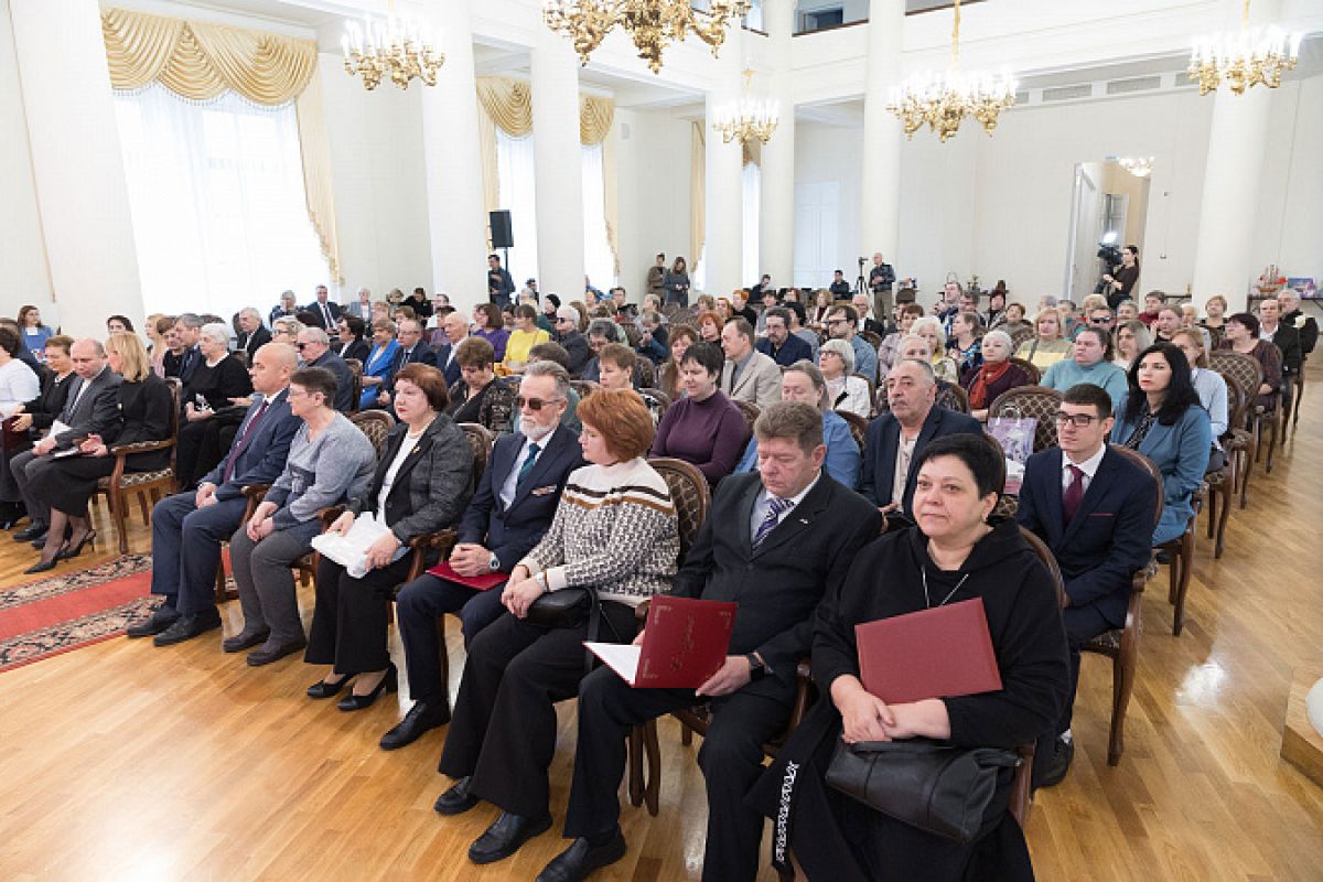 В Туле отметили 100-летие областной организации Всероссийского общества слепых В Туле отметили 100-летие областной организации Всероссийского общества слепых