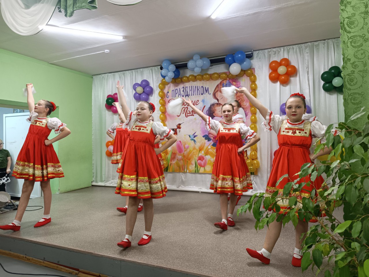 Слово о маме: в Куркино прошел душевный праздник, посвященный Дню матери