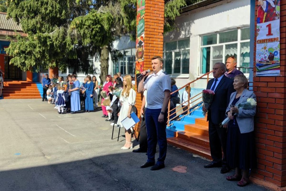 В Тульской области прокуроры поздравили школьников с Днём знаний