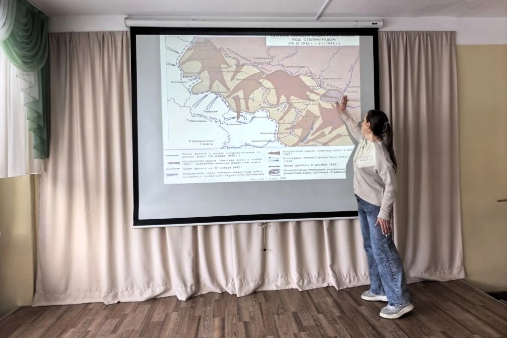 Сталинградская победа как начало перелома: памятный урок в Самарской школе Сталинградская победа как начало перелома: памятный урок в Самарской школе